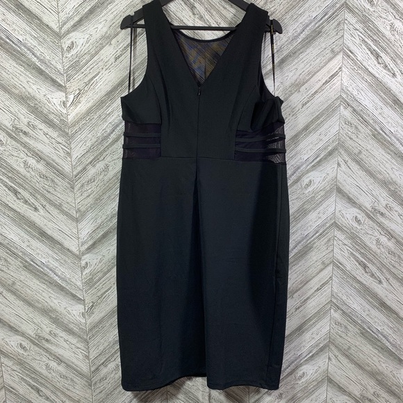 Suzanne Betro • Plus Size Little Black Dress - Picture 3 of 8